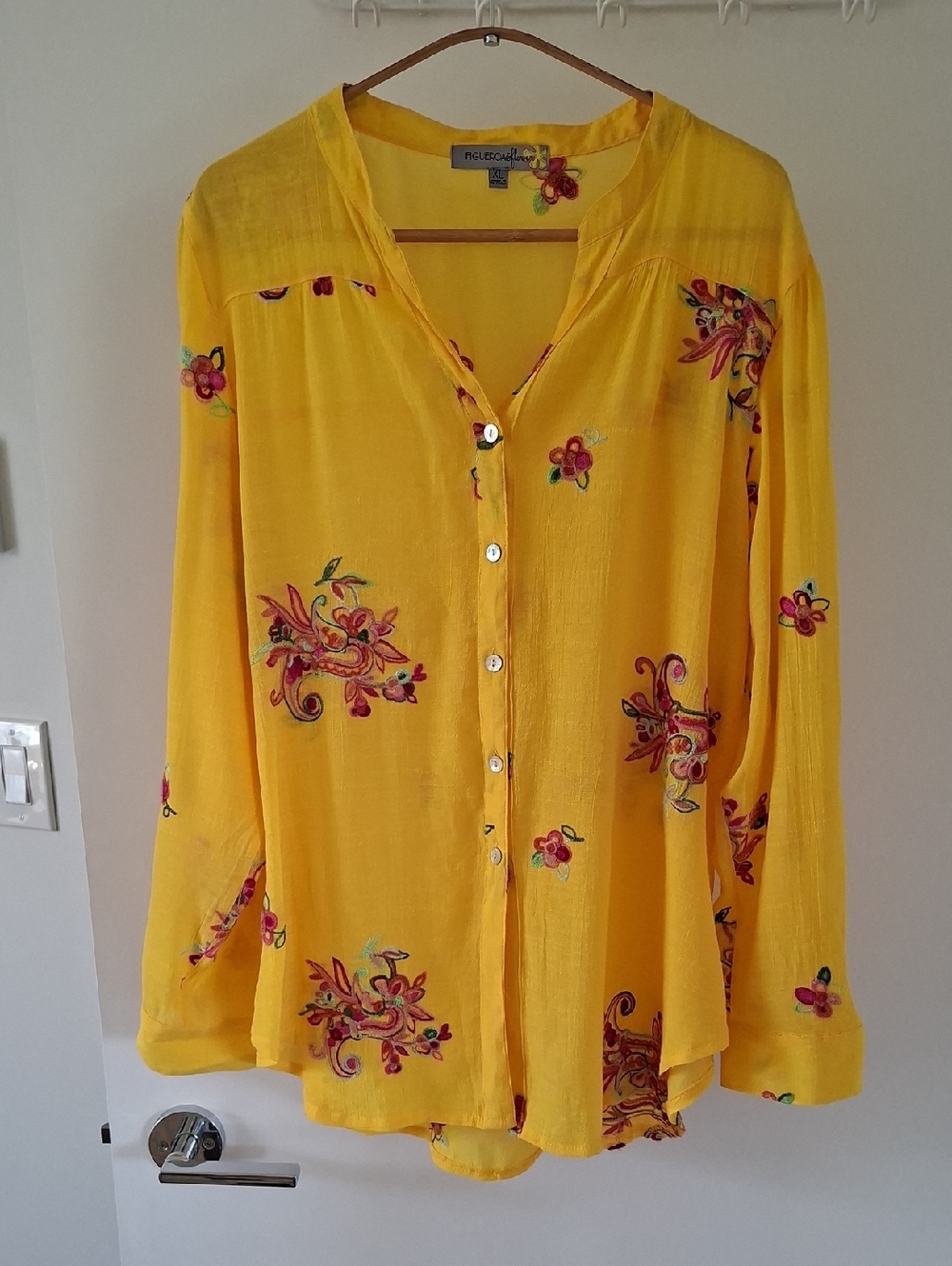 Figueroa & Flower Flowy Yellow Embroidered Paisley Print Tunic Top (Size XL)